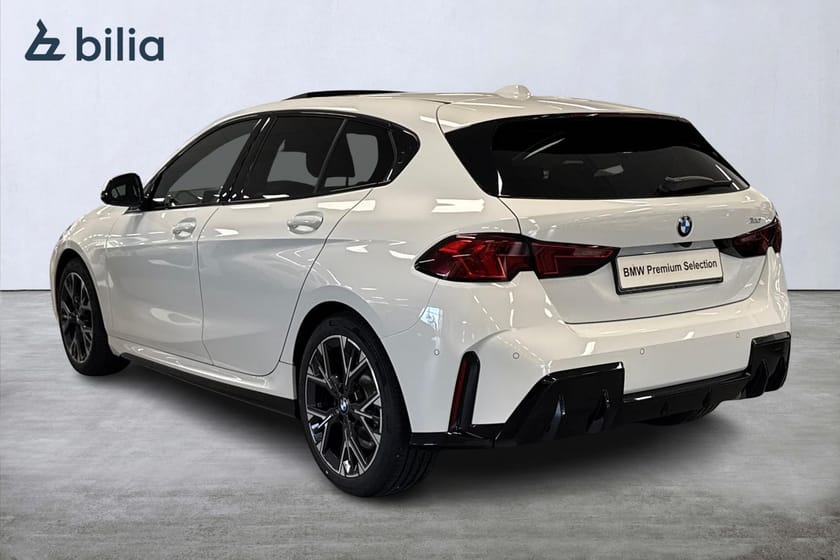 Bild 2 av BMW 120 M-Sport | H&K | Panorama | Backkamera | Comfort access