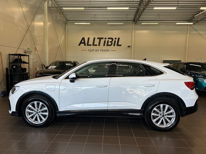 Bild 3 av Audi Q3 Sportback 45 TFSI e AUT Proline Edt Värmare/Cockpit