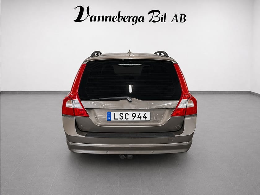 Bild 5 av Volvo V70 D3 Momentum Drag/ Euro 5