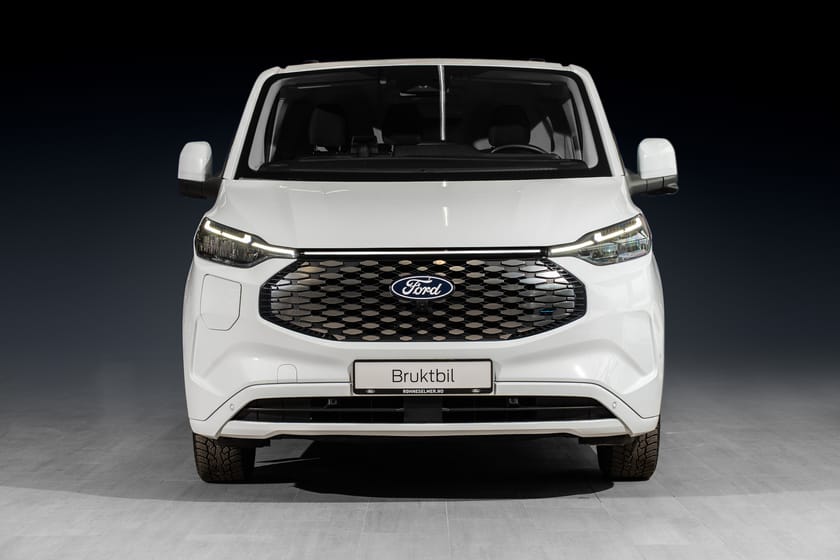 Bilde 3 av Ford E-Transit Custom 320 L1 Limited 218hk / KROK / APP / R.KAM / ACC