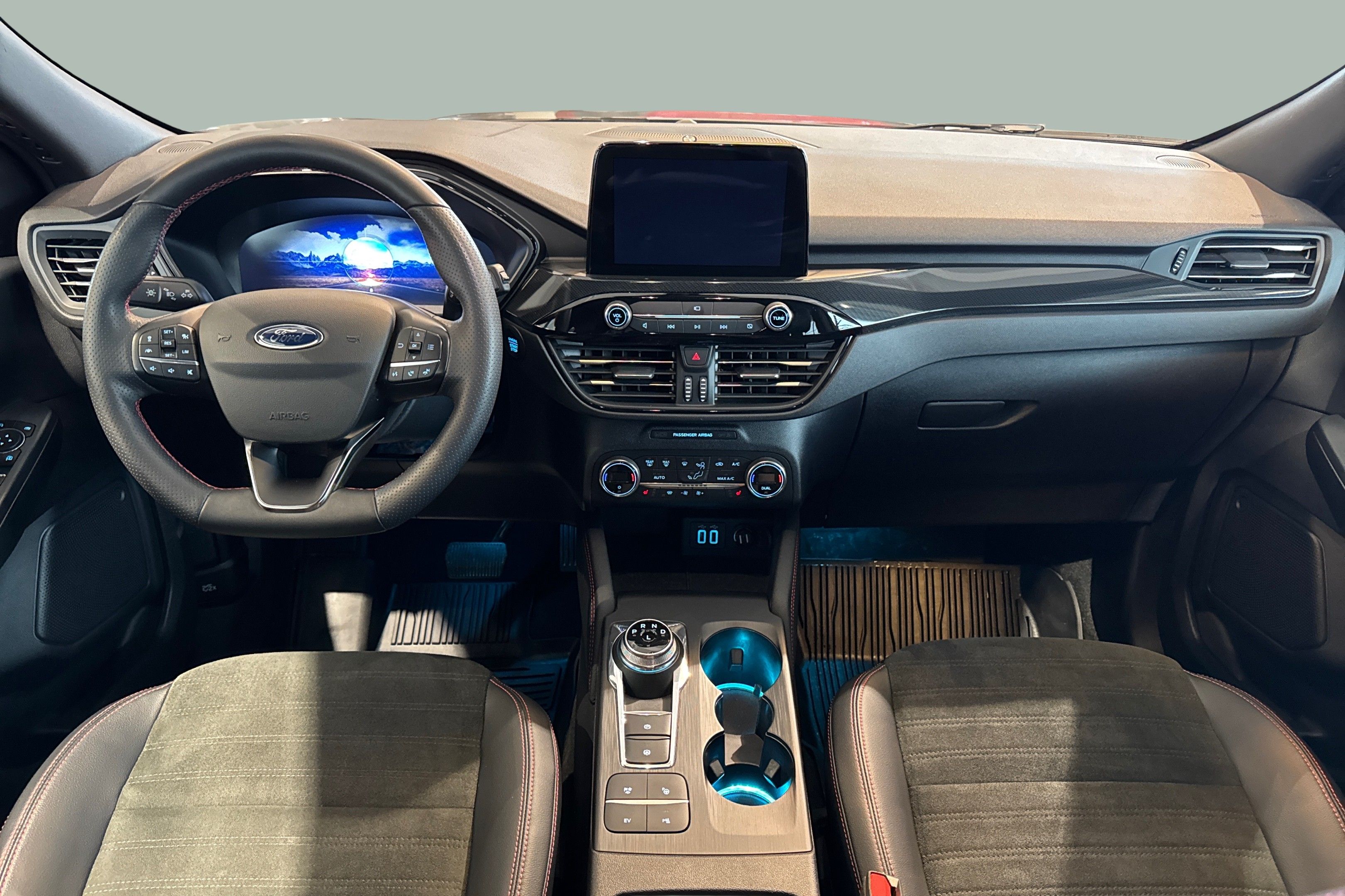 Thumnail bilde 3 av Ford Kuga Plug-In Hybrid