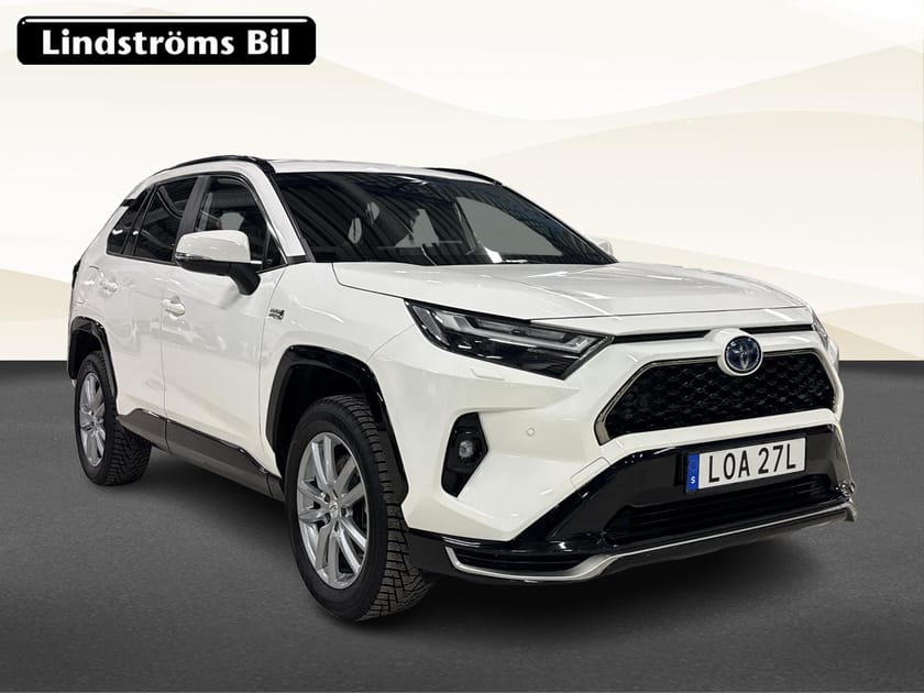 Bild 3 av Toyota RAV4 Plug-in Hybrid X-Edition 2.5 306hk S&V-Hjul Drag