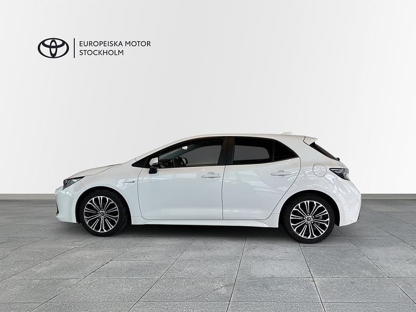Bild 3 av Toyota Corolla Hybrid 1,8 5D STYLE VINTERHJUL