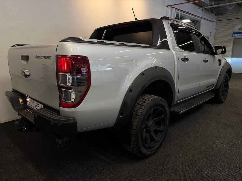 Bild 3 av Ford Ranger Dubbelhytt 2.0 Bi-Turbo 4x4 WILDTRAK 213HK/ Drag/ Vhjul