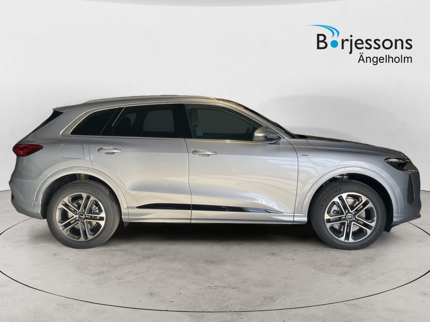 Bild 2 av Audi Q5 e-hybrid quattro SUV 299 hk S TRONIC