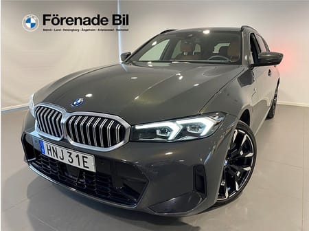 BMW 330e xDrive Touring