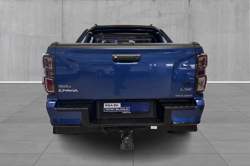 Bilde 4 av Isuzu D-Max Dobbelcab 163 hk DobCab AT35 Black/Magnum edition. NYBIL GAR!