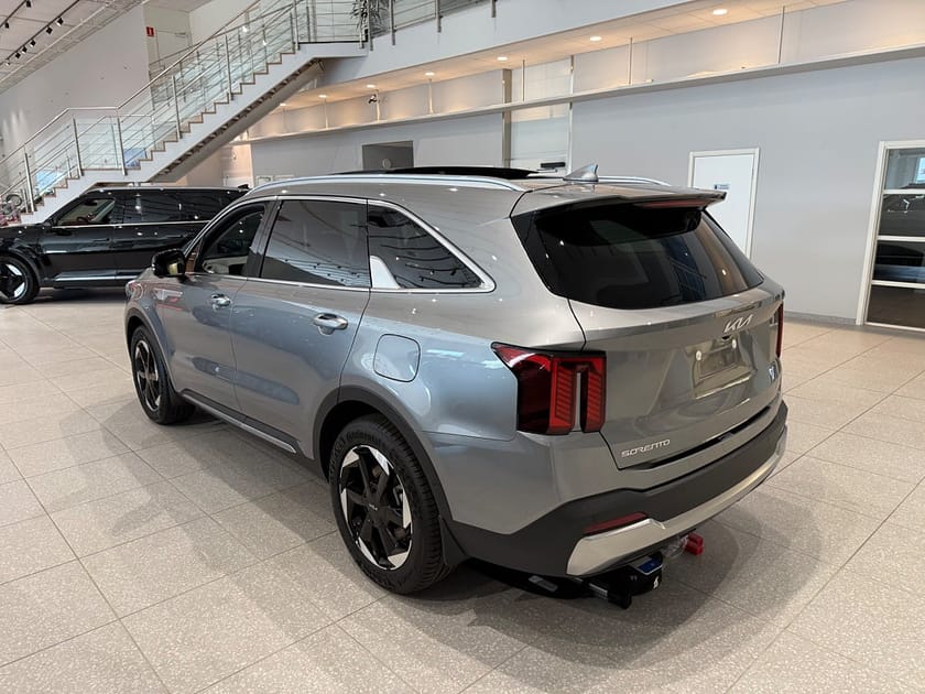 Bild 2 av Kia Sorento PHEV Plug in hybrid 252hk Auto Advance Plus Panorama