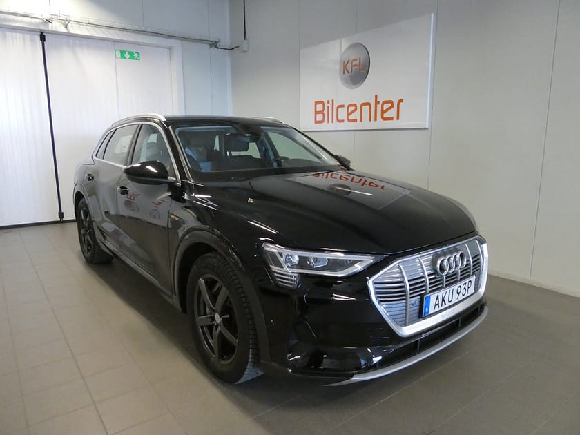 Bild 4 av Audi e-tron 55 quattro *KAMPANJ* Värmare-Drag-Skinn-Kamera-Navi