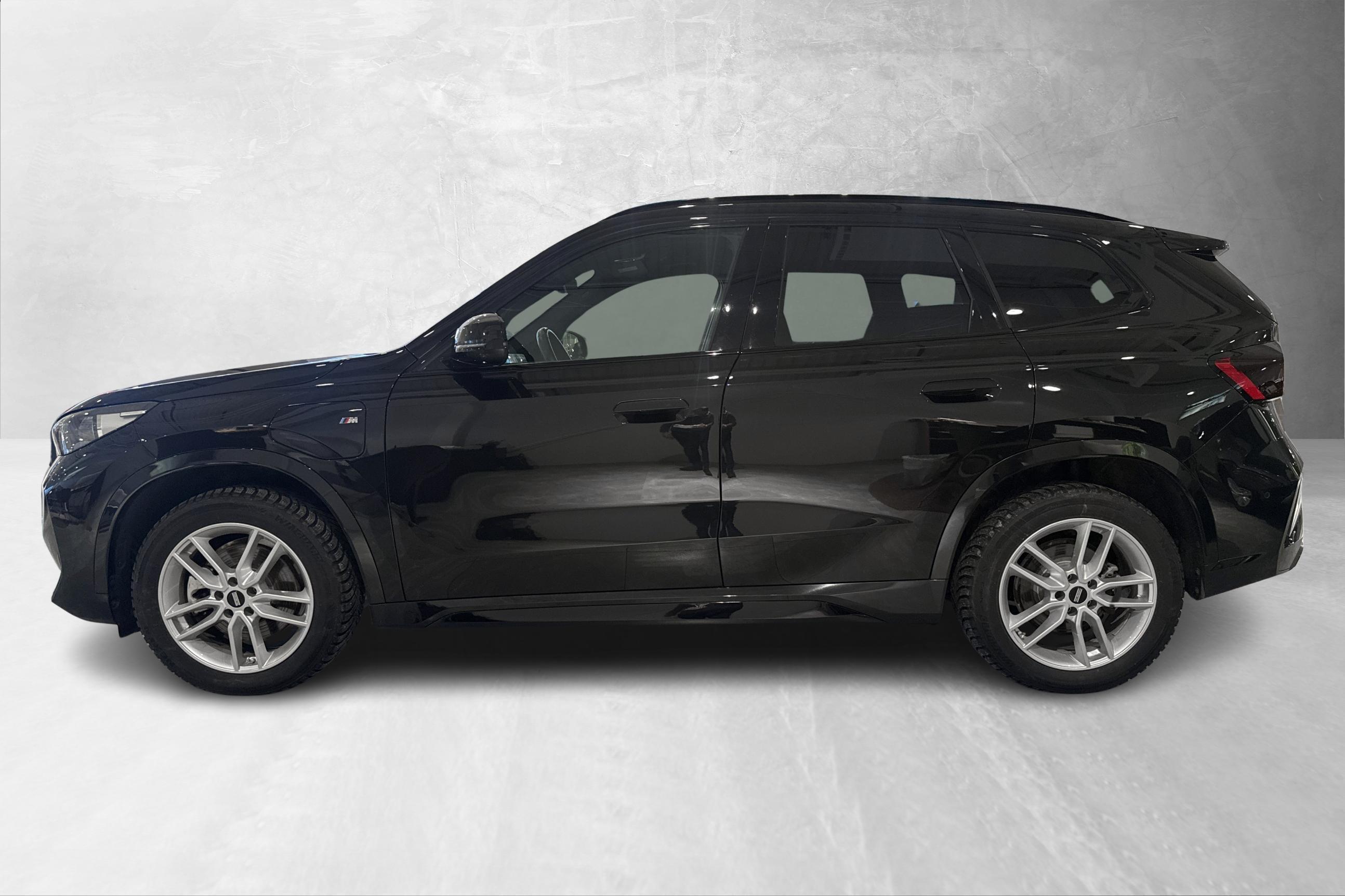 Thumnail bilde 1 av BMW X1 xDrive25e