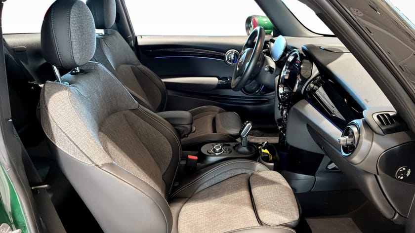 Bild 3 av MINI Cooper SE 184 hk / Navi / AppleCarPlay