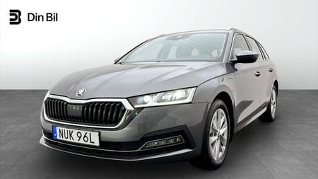 Škoda Octavia Kombi iV Style 204hk DSG /Värmare/Drag/DCC