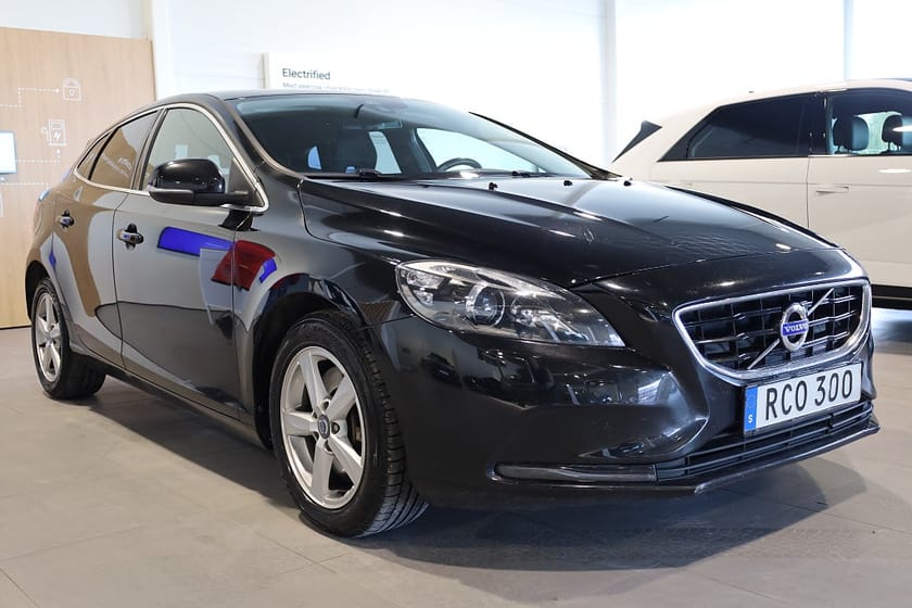 Bild 4 av Volvo V40 T3 AUT Momentum | Värmare | PDC | Bluetooth |