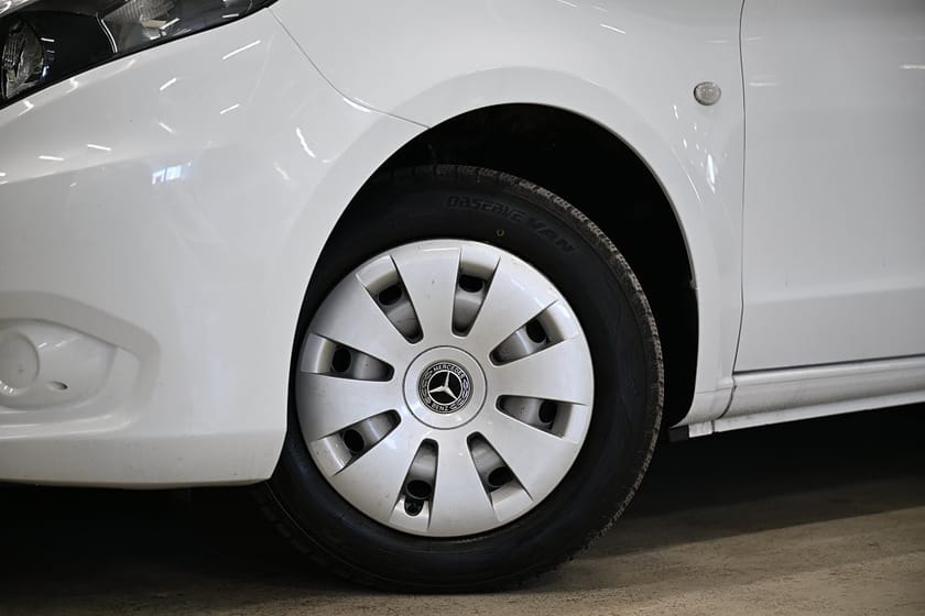 Bild 5 av Mercedes-Benz Vito 114 CDI 2.8t 136HK 7G+ Automat|Nedlackad|Lång|Inredd|EnÄgare