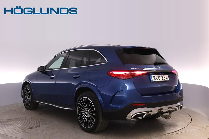 Bild 5 av Mercedes-Benz GLC 300 d e 4MATIC AMG Line Burmester Pano Headup Skinn