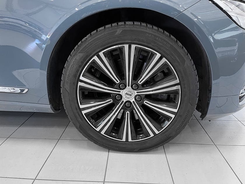 Bild 4 av Volvo V90 Recharge T6 AWD Geartronic Momentum Värmare