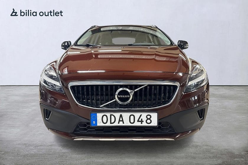 Bild 3 av Volvo V40 Cross Country D4 aut Business Adv Summum 190hk Panorama P-värm PDC