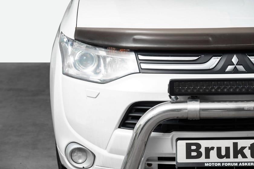 Bilde 3 av Mitsubishi Outlander 4x4 manuell/Skiboks/LEDbar/Kufanger/Rep. objekt/delebil