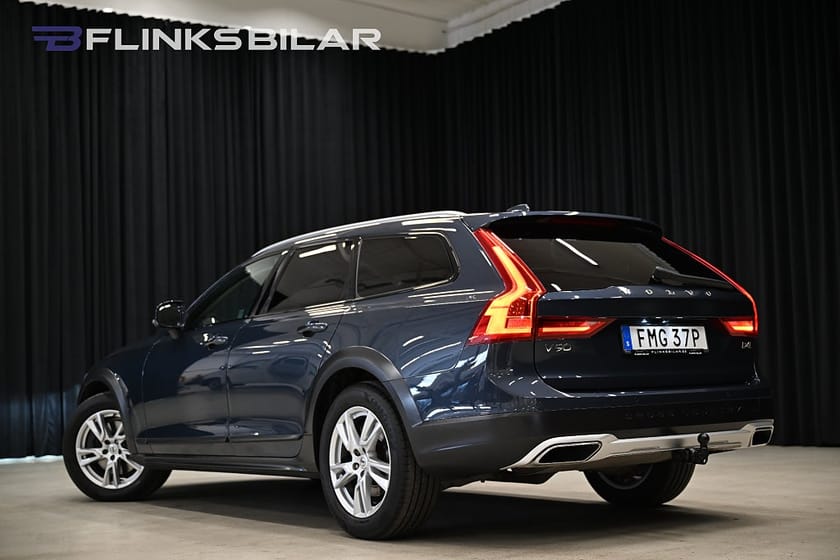 Bild 4 av Volvo V90 Cross Country D4 AWD 190HK Automat|Drag|VOC|LED|Elbaklucka|Barnstolar