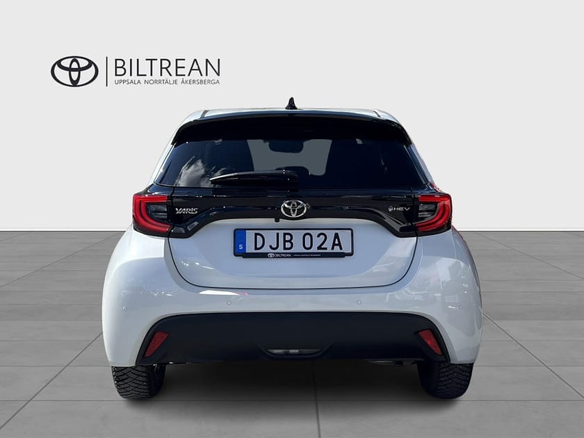 Bild 5 av Toyota Yaris Hybrid 115 115hk Active Plus Säkerhetspaket Vinterhjul