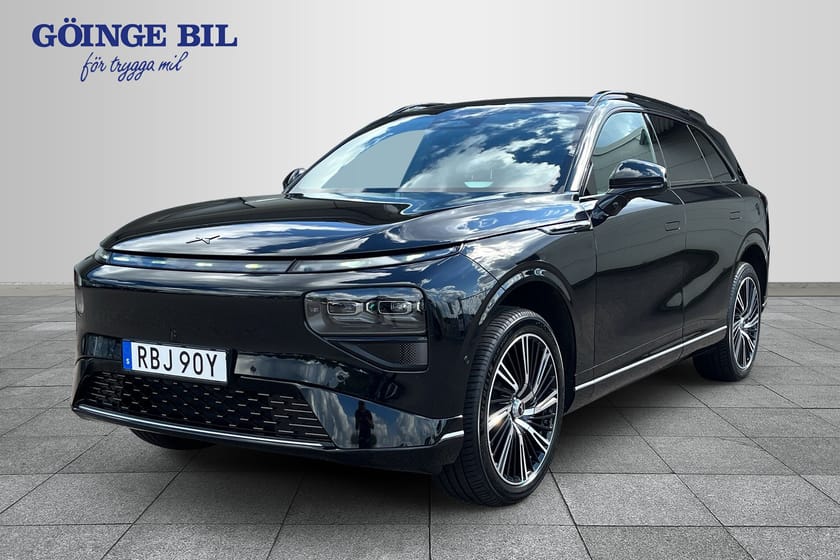 Bild 1 av XPENG G9 Performance AWD Premium Komfort/ Drag/ V2L/ XPilot/ Pano/ Luftfjädring