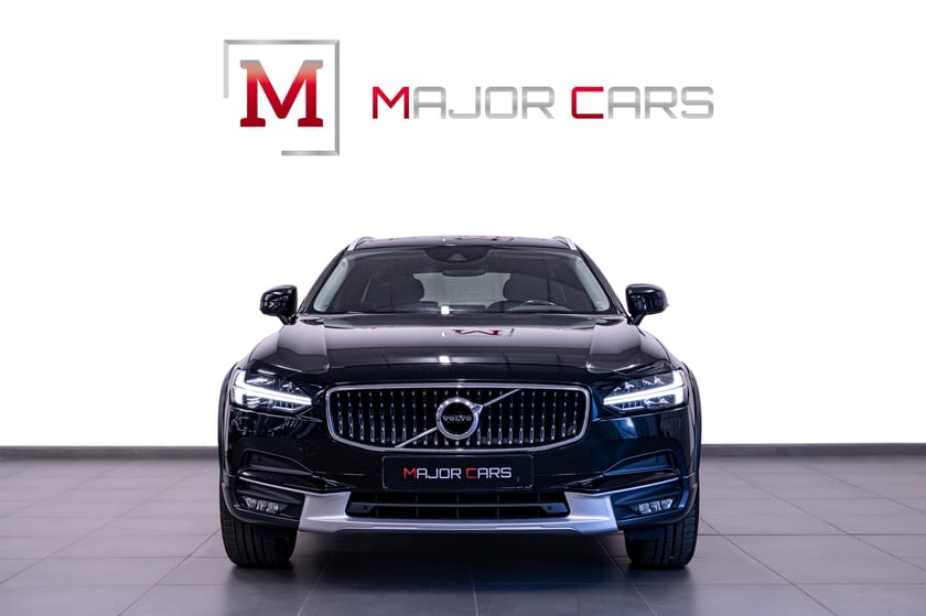 Bild 2 av Volvo V90 Cross Country D4 AWD Momentum Adv B-Kamera Keyless Värmare Carplay
