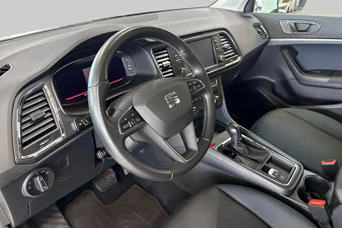 picture of a car