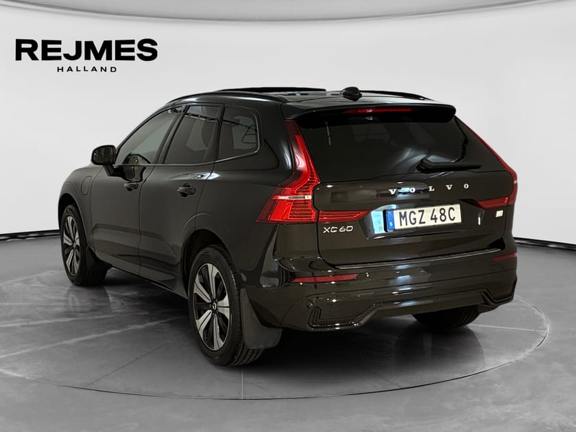 Bild 2 av Volvo XC60 Recharge T6 Plus Dark Edition.