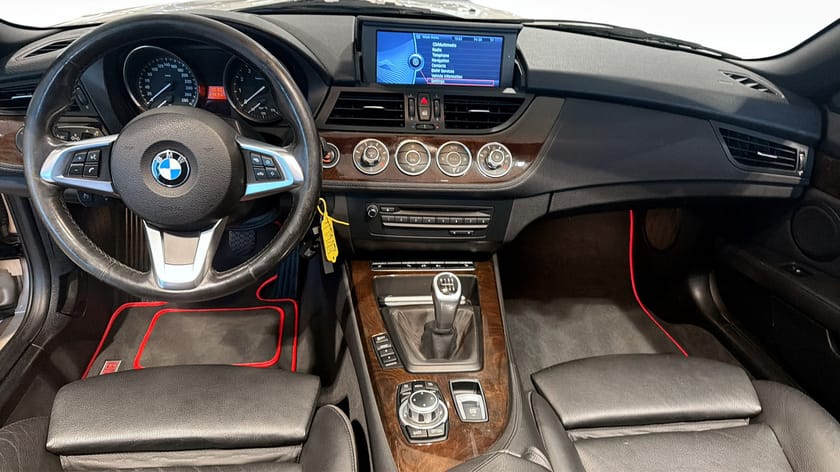 Bild 4 av BMW Z4 sDrive30i Rattvärme Elstol Navigation Komfortåtkomst