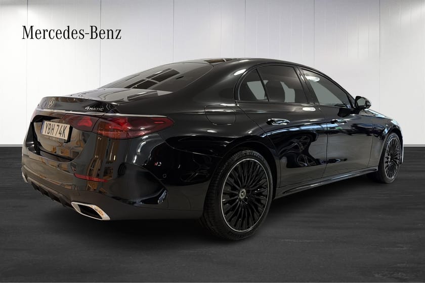Bild 4 av Mercedes-Benz E 300 d e 4MATIC de  AMG Premium Plus / Drag *DEMO*