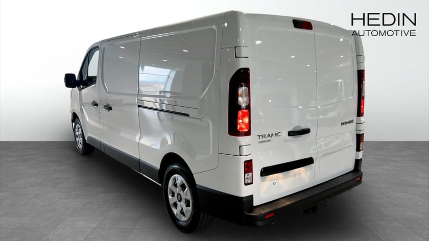 Bild 2 av Renault Trafic Skåpbil L2H1 150HK AUT Nordic Line - Drag/Värmare/2xdörr