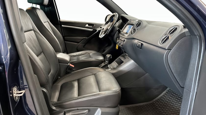 Bild 3 av Volkswagen Tiguan 2.0 TDI 4MOTION AUT R-LINE / VÄRMARE / DRAG /