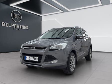 Ford Kuga 2.0 TDCi AWD Powershift Titanium/S+V Hjul/Ny Servad