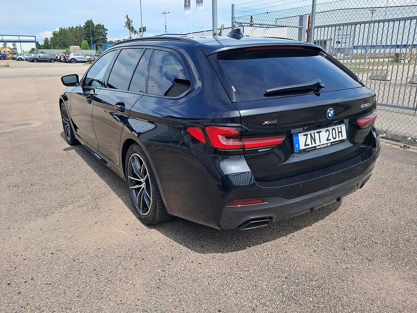 Bild 4 av BMW 530e xDrive Touring M-SPORT Plug in 292HK 4x4 Läder