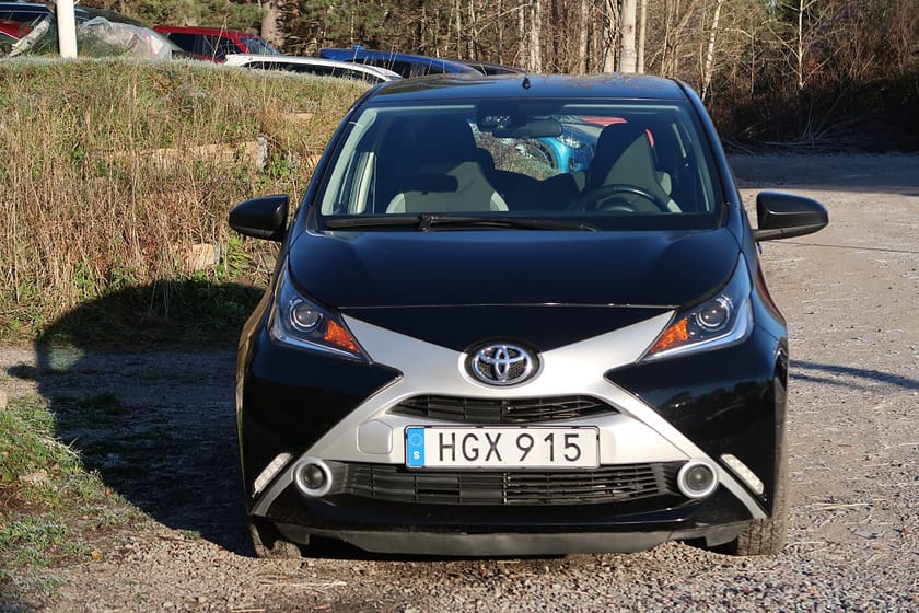 Bild 2 av Toyota Aygo 5-dörrar 1.0 VVT-i x-shift X-PLAY Euro 6