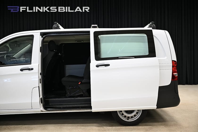 Bild 4 av Mercedes-Benz Vito Mixto 114 CDI 4MATIC 3.0t 7G+ Automat|Dubbelhytt|Inredd|SeUtr!