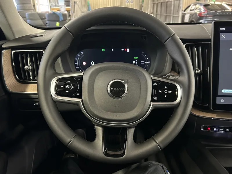 Bild 8 av 13 – Volvo XC60 T6 Plus Dark Nordic Edition Plus Nordic Edition