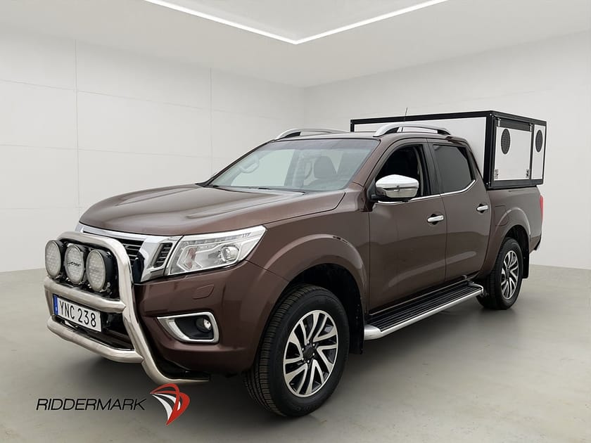 Bild 1 av Nissan Navara Dubbelhytt Tekna 2.3 4WD Värm Diff Skinn Drag HUNDKÅPA