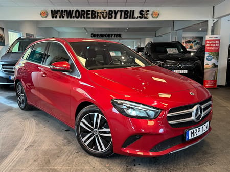 Mercedes-Benz B 180