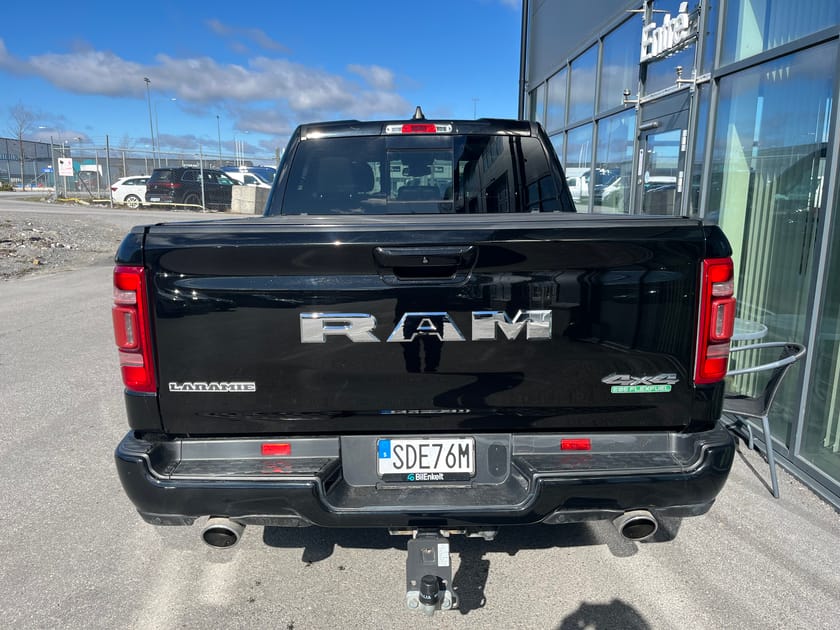Bild 5 av RAM 1500 Crew Cab Sport 5.7 V8 Hemi 4X4 Luftfjädring Taklucka