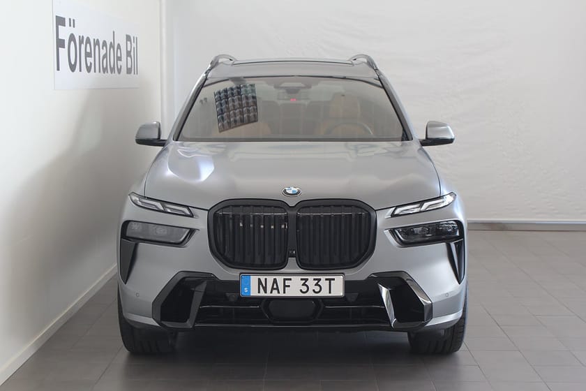 Bild 2 av BMW X7 xDrive40d 4,95 ränta M Sport Pro H/K KomfortStol