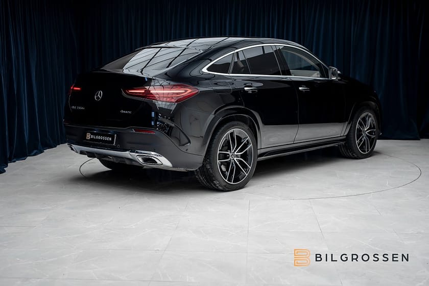 Bild 5 av Mercedes-Benz 350 de 4MATIC Coupé AMG Line Premium Pano HUD Burmester