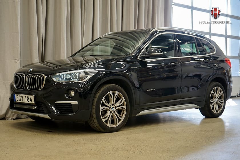 Bild 3 av BMW X1 xDrive20d xLine Pano Drag Sportstolar Keyless Metallic