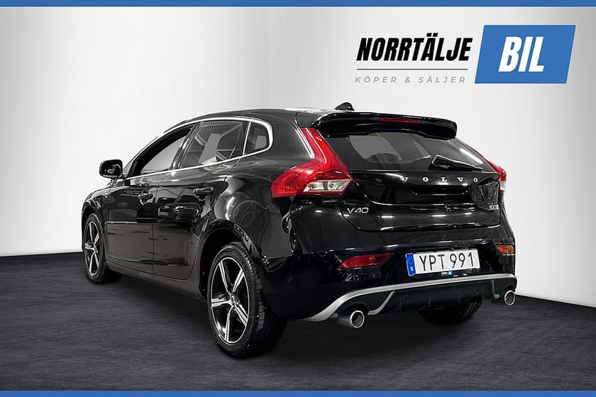 Bild 4 av Volvo V40 D3 R-DESIGN 150 HK D-VÄRMARE NYSERVAD K-REM BYTT NYBES