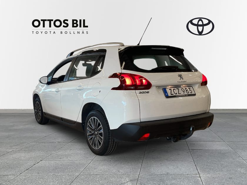 Bild 2 av Peugeot 2008 1.2 PureTech 110 EAT, 110hk / V-hjul, Drag, MoK