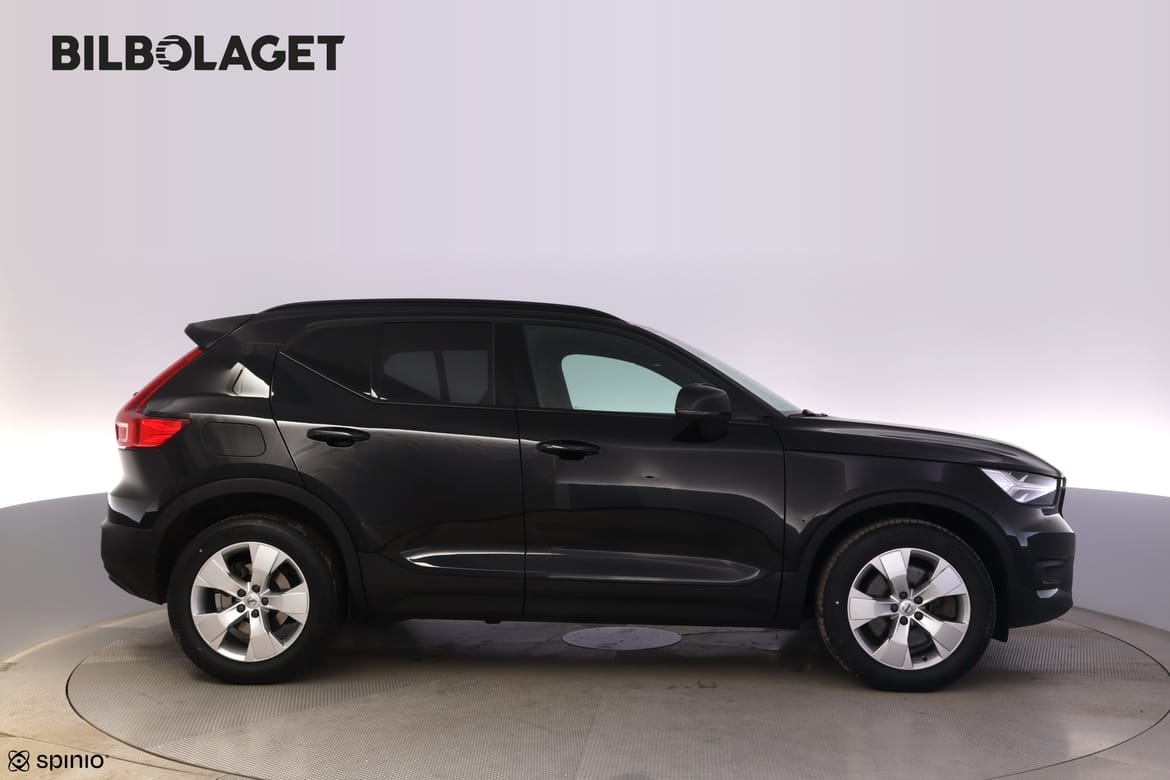 Volvo XC40 2022 - miniatyr 2