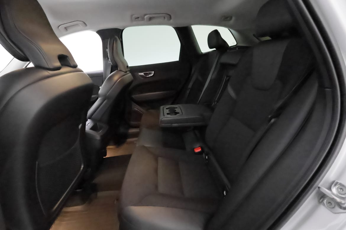 Volvo XC60 2020 - miniatyr 27