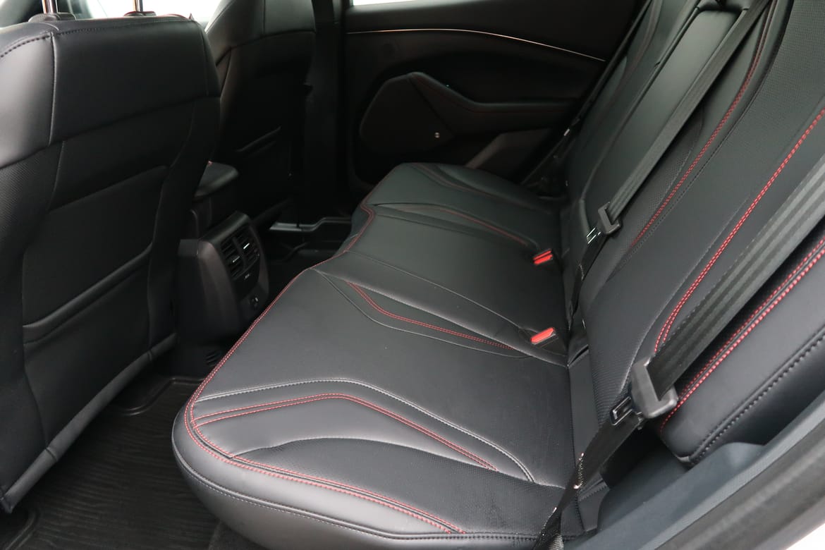 Ford Mustang Mach-E 2022 - miniatyr 6