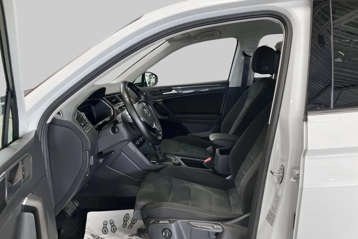 picture of a car