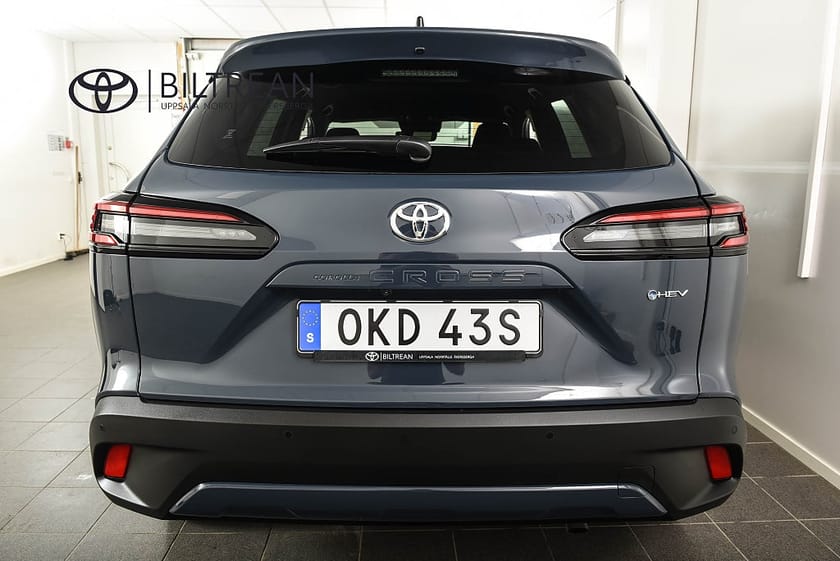 Bild 4 av Toyota Corolla Cross Hybrid 1.8 Elhybrid Style Backkamera Carplay Rattvärme MOMS